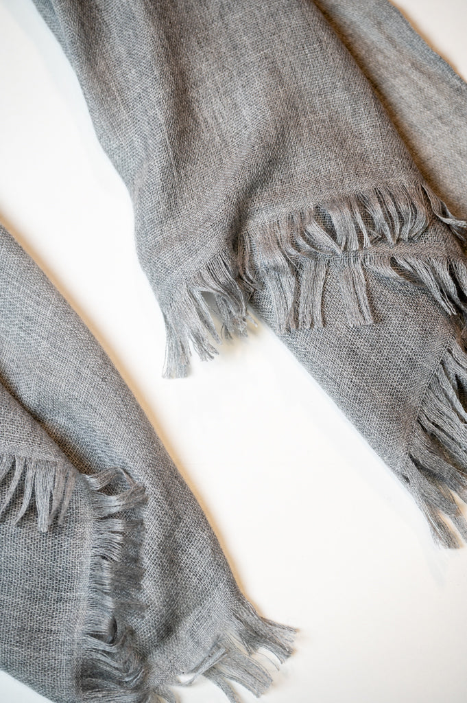 Dalmo Hand-Framed Stole Grey