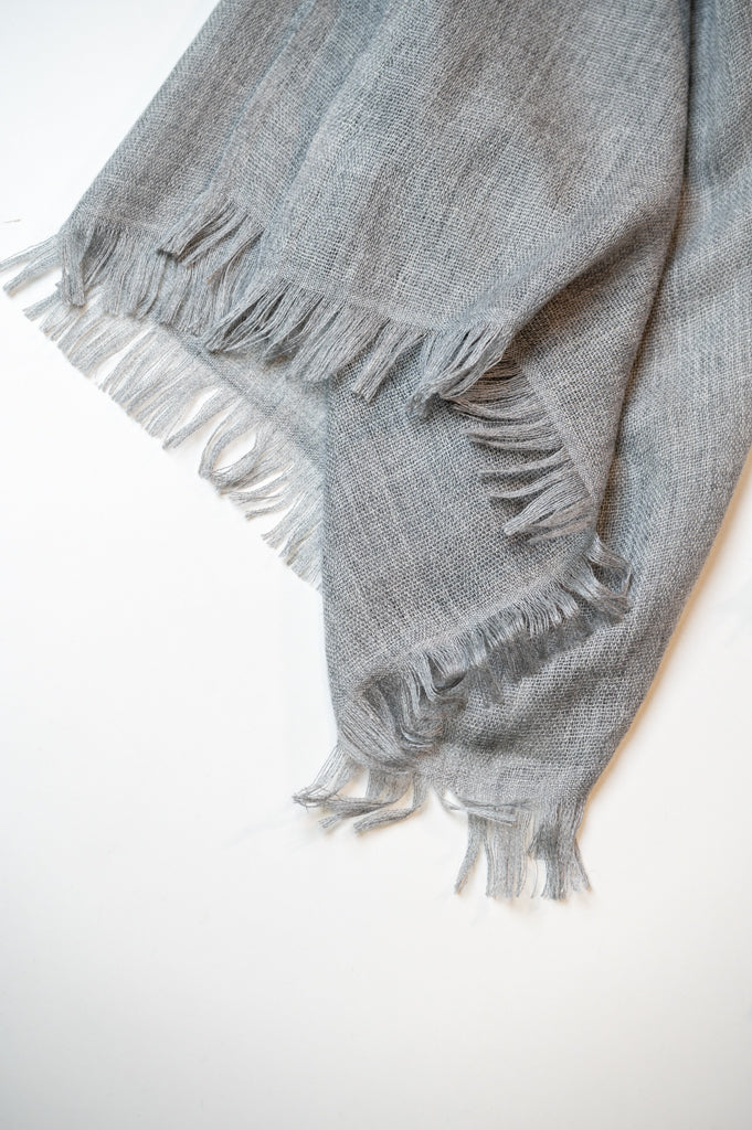 Dalmo Hand-Framed Stole Grey